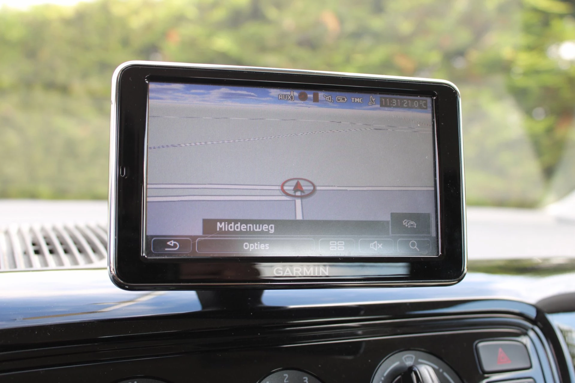 Volkswagen up! 2015 - 1.0 Move Up! BlueMotion Navigatie 1eEigenaar afbeelding 9
