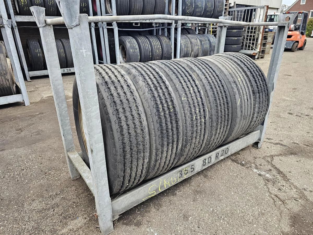 MICHELIN 275/70 R 22.5 ON RIM 2004 afbeelding 6