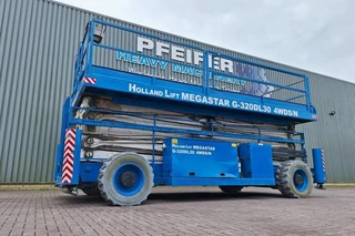 Holland Lift 2008 - Megastar G320DL30 4WDS/N Diesel, 4x4x4 Drive, 34m en venta