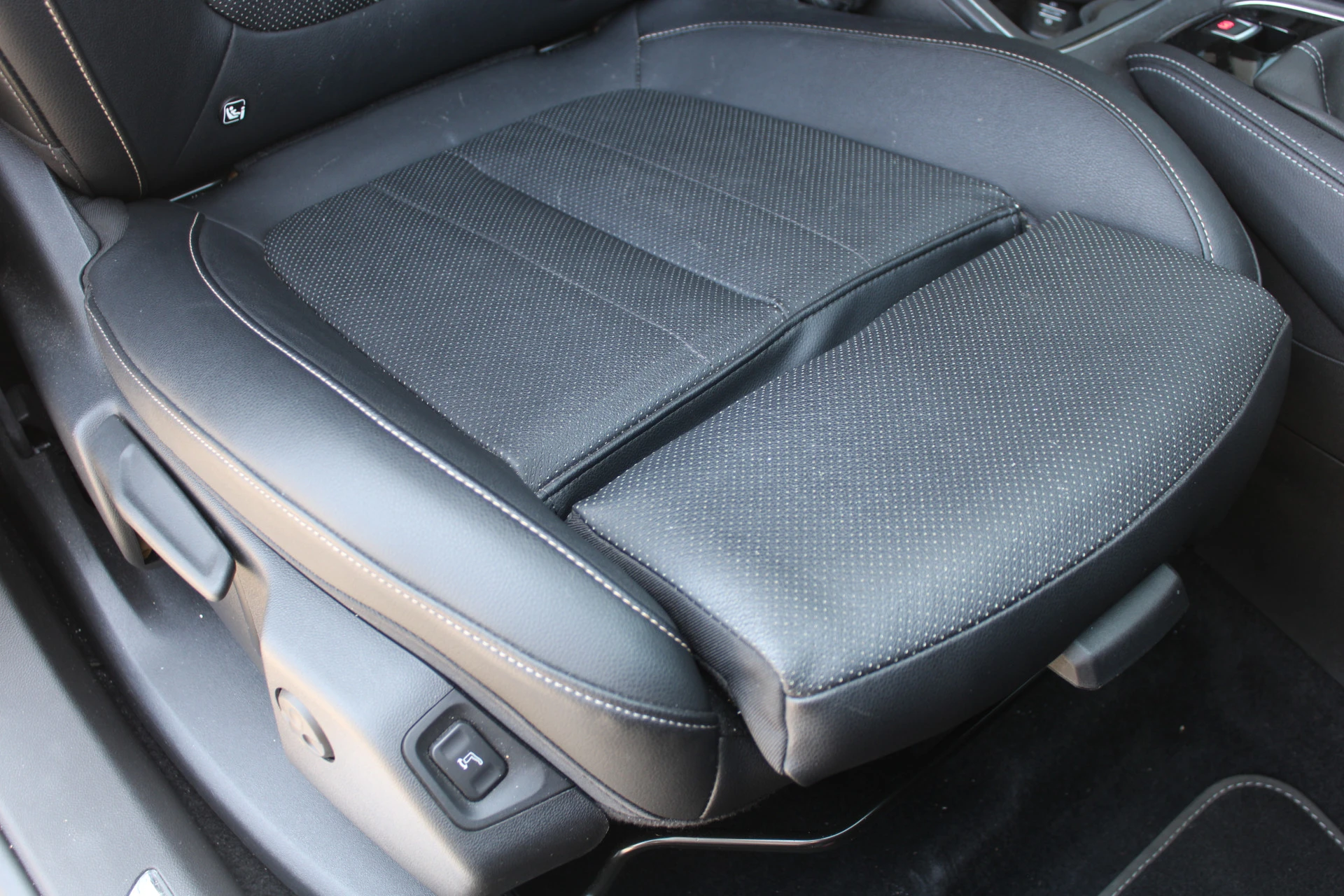 Opel Grandland X 2019 - 1.2 Turbo 130pk Innovation AGR LEDER NAVI CAMERA CARPLAY 19'' TREKHAAK afbeelding 21
