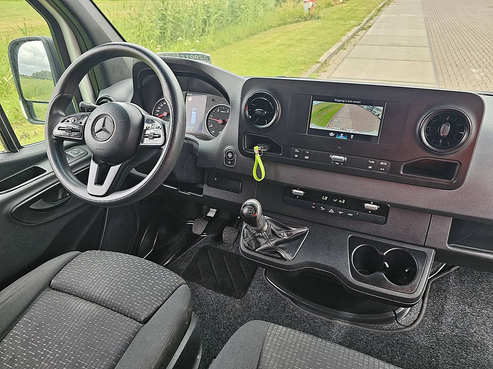 Mercedes-Benz Sprinter 2022 - 211 Bild 8