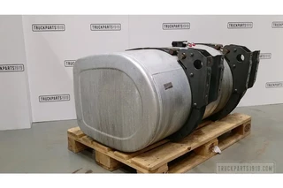 Volvo N/A - 22038779 Brandstoftank + steunen 380L imagem 1