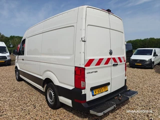 Volkswagen Crafter 2018 - 35 2.0 TDI L3H3 EL Highline ,Euro 6 , 1e Eig. 3000 KG trekkracht , Lage km , cruise , camera. bild 3