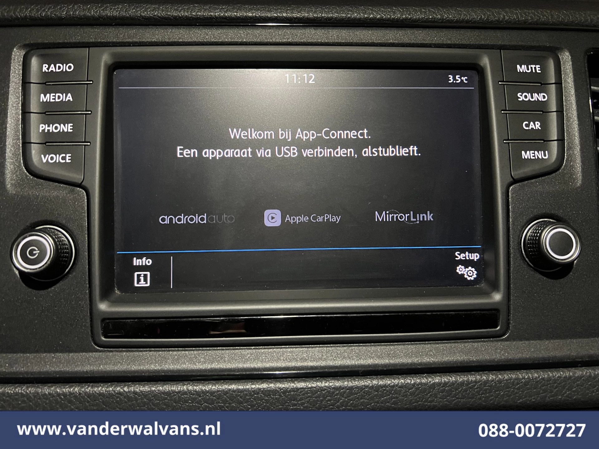 Volkswagen Crafter 2020 - 2.0 TDI 140pk L3H3 L2H2 Euro6 Airco | Camera | Apple Carplay | Cruisecontrol image 4