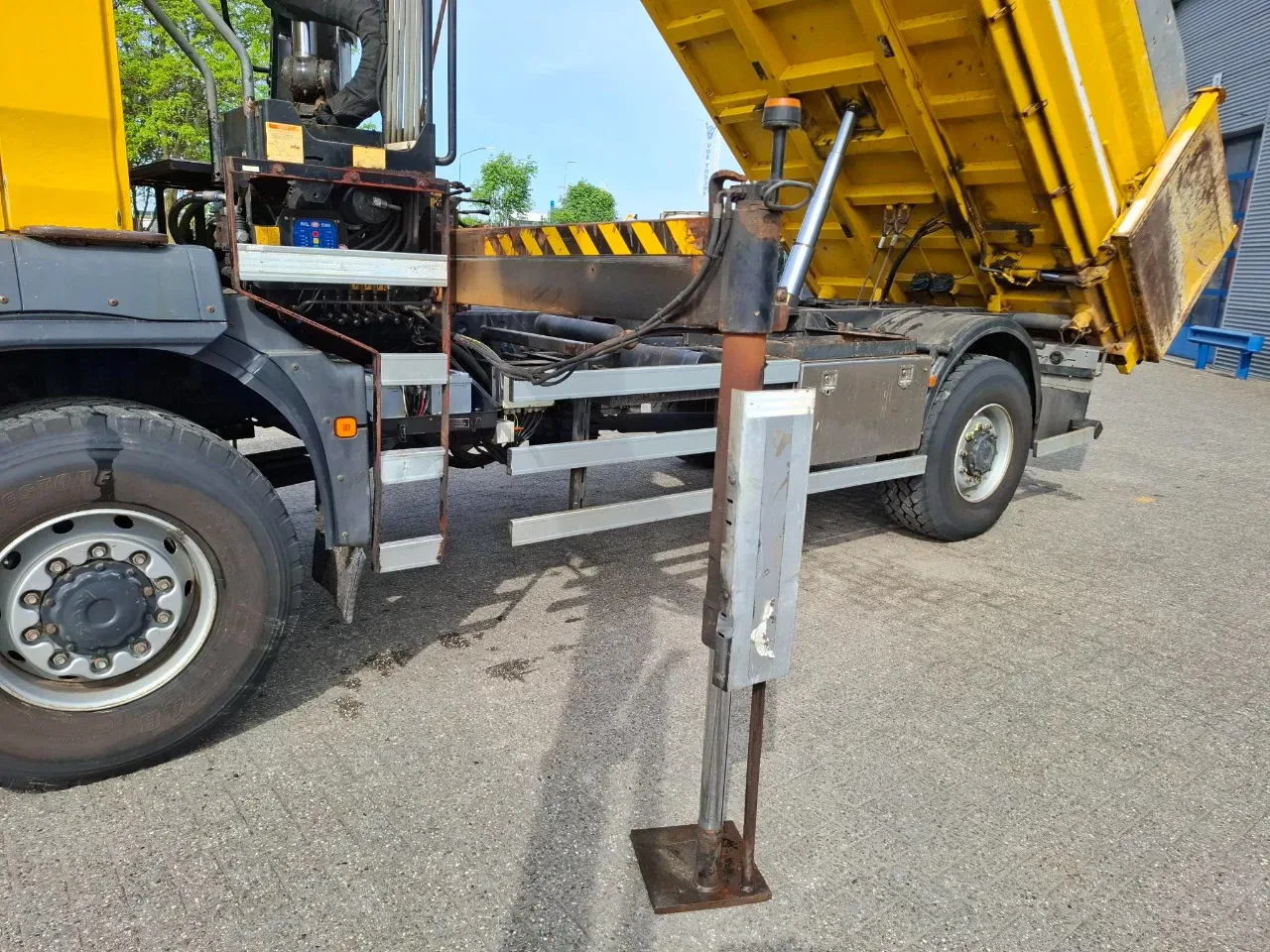 MAN TGM 2009 - TGM18.250 / 4X4 / NL TRUCK / TUV:30-04-2026 / 118783 KM / HMF 1110 K2 / ROTATOR / GOOD TYRES / FULL-STEEL / DRUM BRAKES / MANUAL / 2009 afbeelding 12