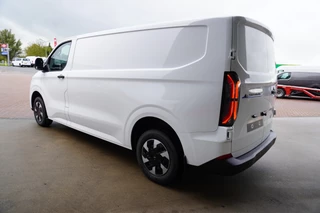 Ford E-Transit 2025 - Cust. 340 L2H1 136PK Trend 65 kWh Elektrisch image 7
