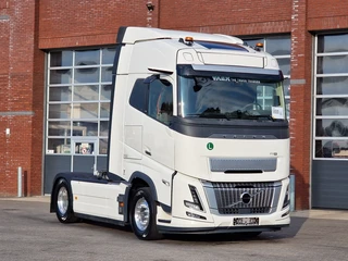 Volvo FH 2026 - 16.700 Globetrotter 4x2 - NEW - Retarder - I parkcool - Alloy wheels - Mirror cams - te koop
