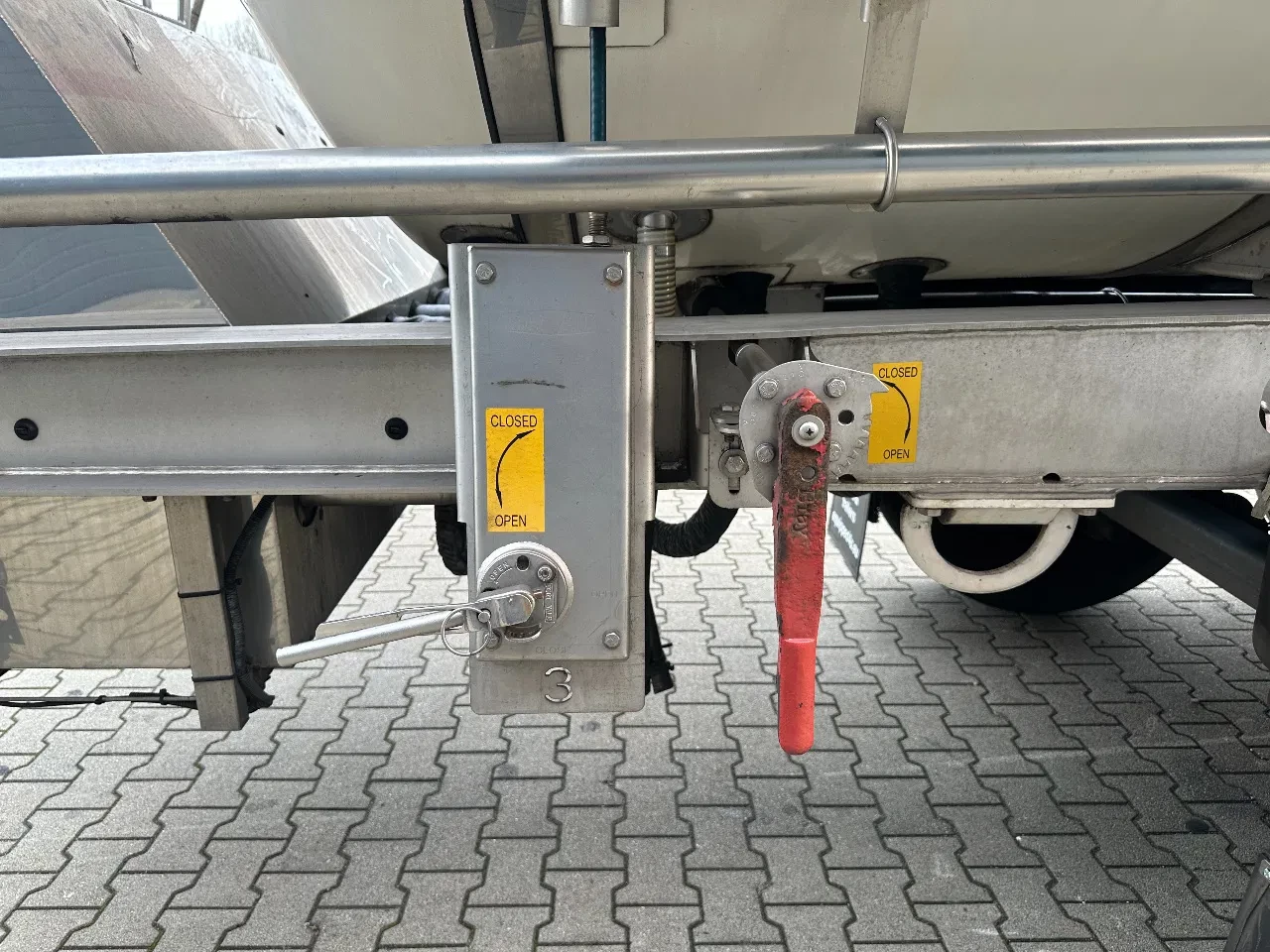 Van Hool 2015 - FOOD / 39.000L / 3-COMP / INOX / NL-trailer image 50