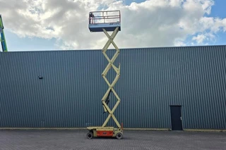 JLG 2011 - 2630ES Electric, Working Height 10m, 230 kg Capaci image 3 miniature