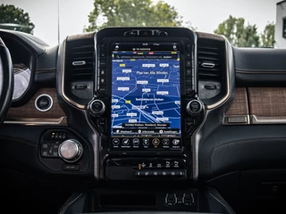 Dodge Ram 1500 2021 - Longhorn obrazek 15