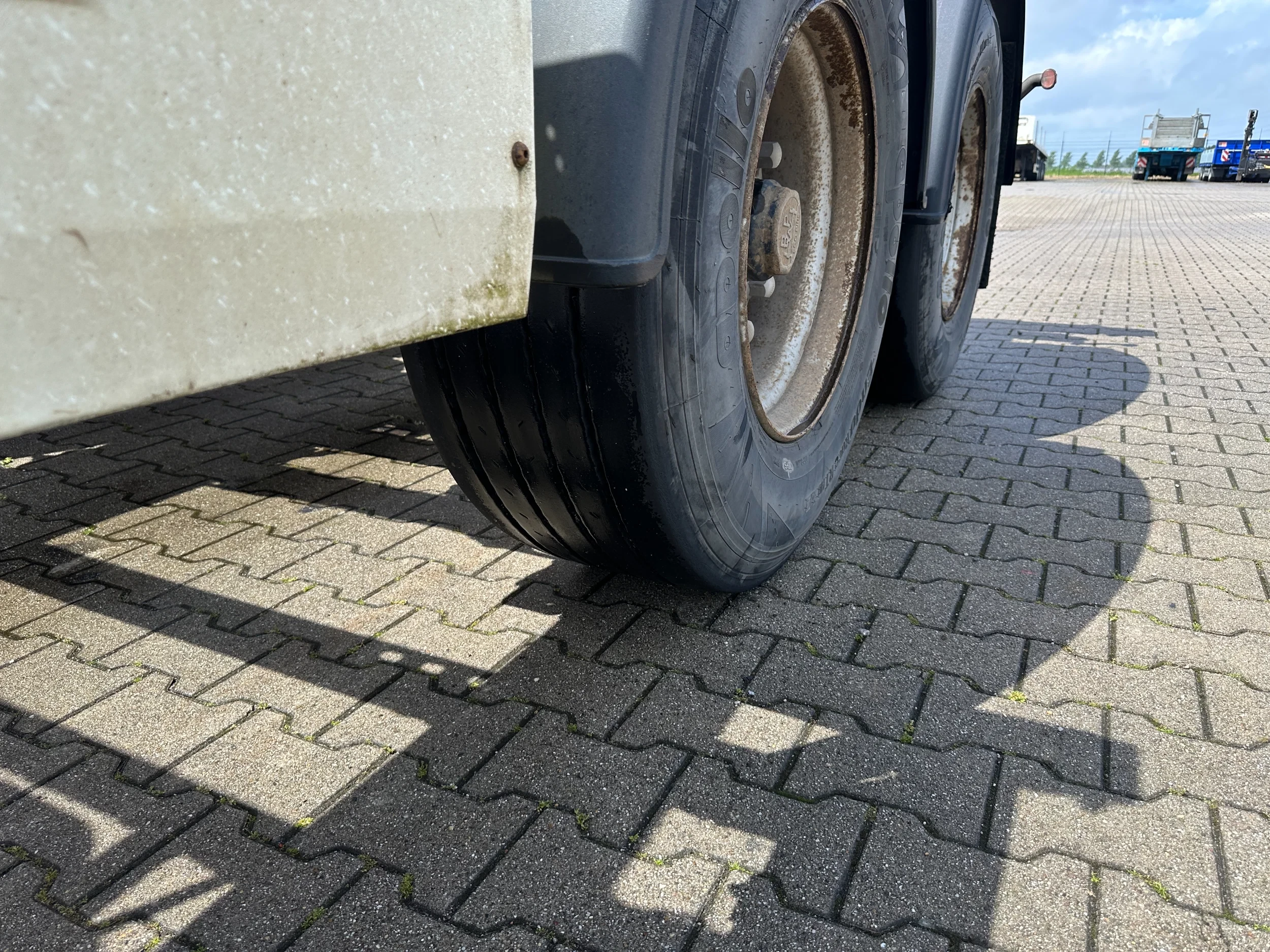 Krone 2009 - 2-axle 20FT chassis / BPW + drumbrakes, / airsuspension / empty weight: 3.180kg / 2x available obrázek 15