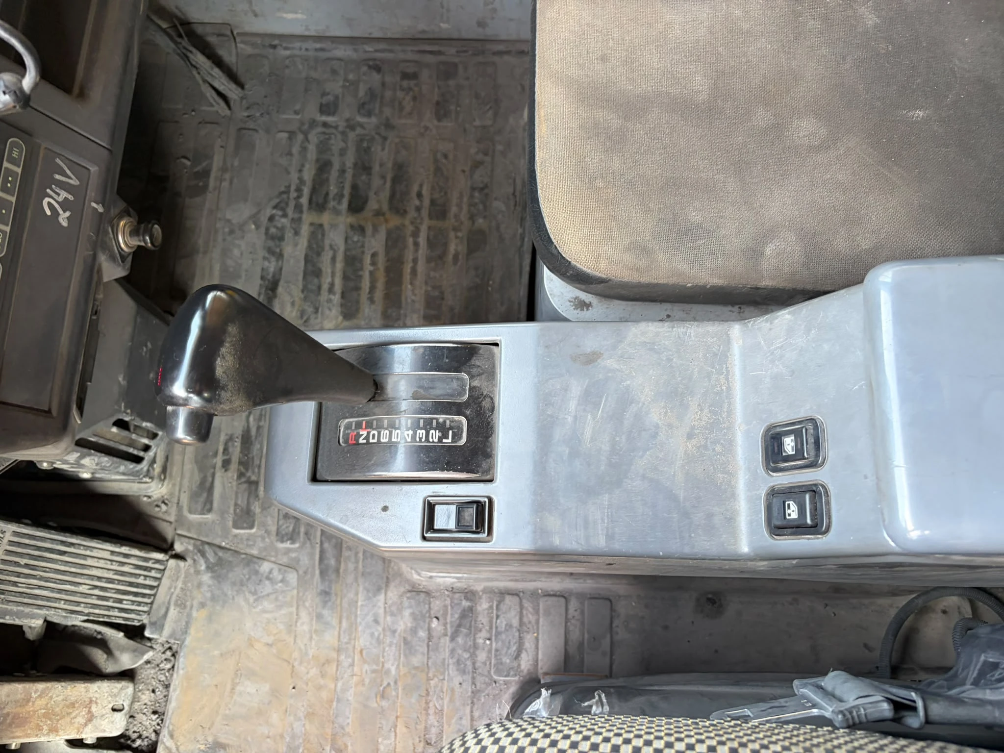 Komatsu HD605-7 2005 afbeelding 24