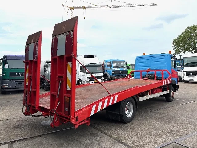 Mercedes-Benz LK 1991 - 814 RECOVERY TRUCK / CAR-MACHINE TRANSPORTER (6-CILINDER / MANUAL GEARBOX / FULL STEEL SUSPENSION / WINCH / HYDRAULIC RAMPS) image 3