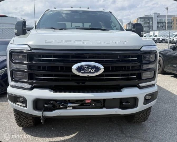Ford F-250 2026 - USA 6.7 V8 Platinum Tremor obrázek 11