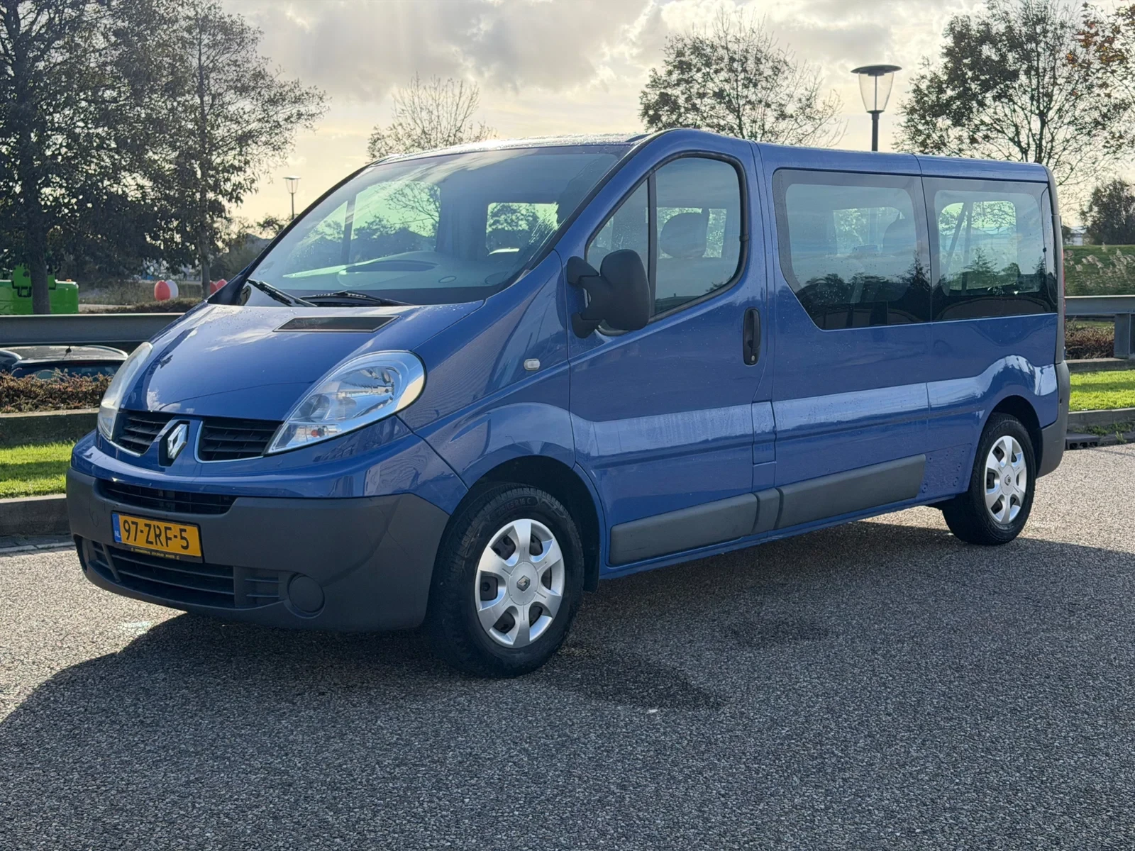 Renault Trafic 2011 - Trafic Passenger 2.0dCI T29 L2H1 9 Persoons Airco MARGE LEES TEKST image 1