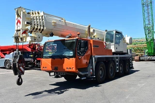 Liebherr 2006 - LTM 1070-4.1 image 2 thumbnail
