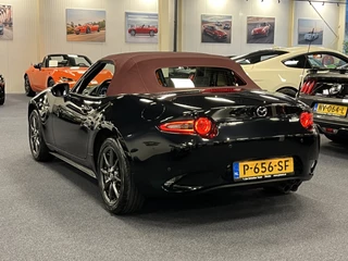 Mazda MX-5 2018 - ND Roadster 1.5 SkyActiv-G 131PK Sakura Limited Bose Leder PDC Apple CarPlay bild 8