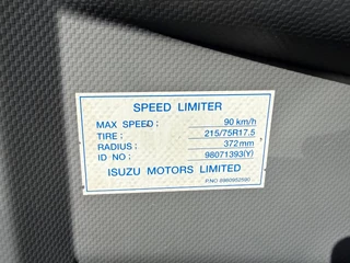 Isuzu N-Serie 2010 - 4x2 / Dubbele cabine / Bakwagen / Dhollandia Laadklep 1500kg image 16