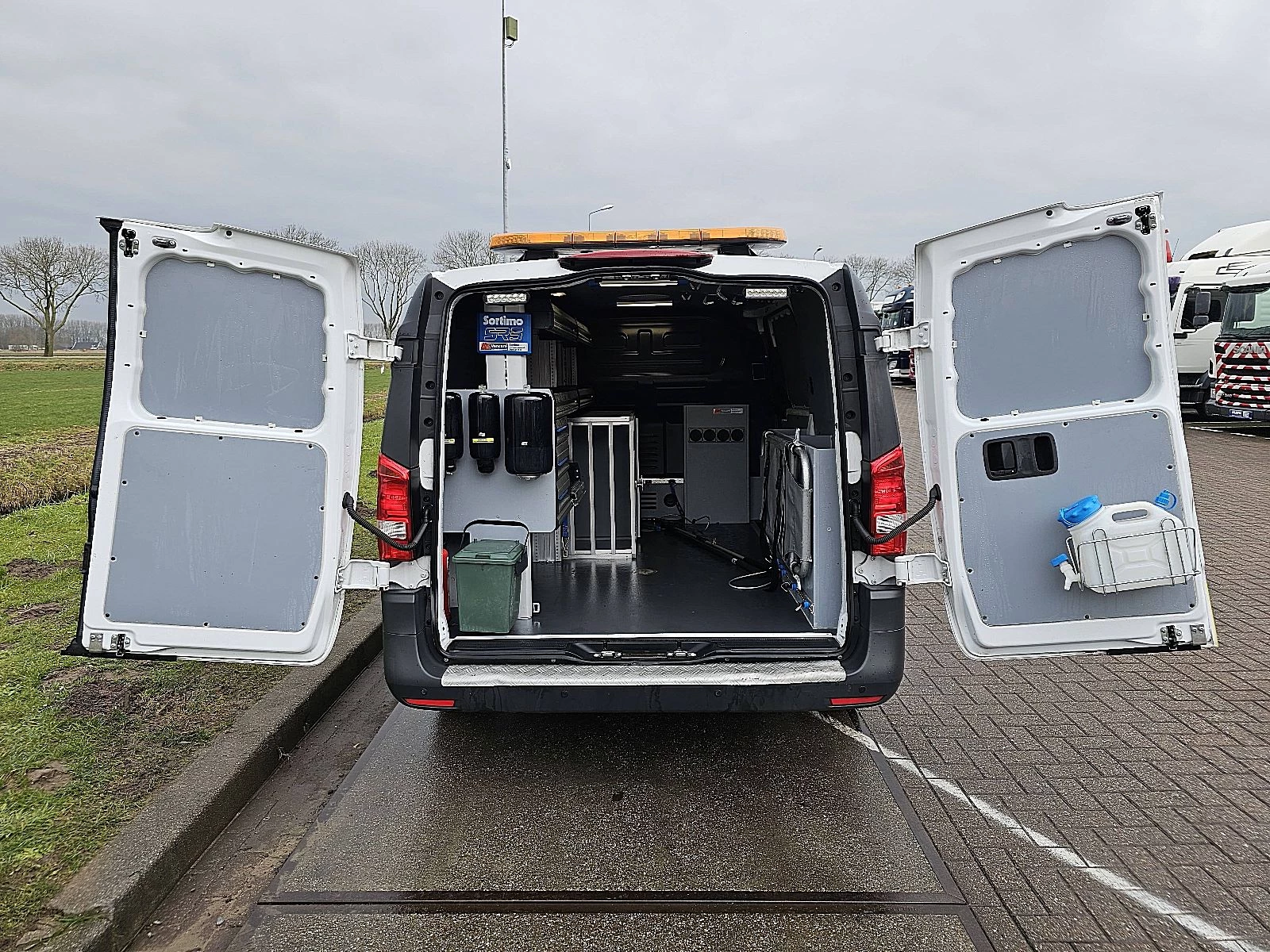 Mercedes-Benz Vito 2020 - 111 zdjęcie 12