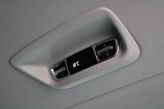 Mercedes-Benz V-Class 2024 - 300d - Avantgarde - DC - 4-matic - 360 Cam - Multibeam - Elektrische schuifdeuren - Digitale spiegel - Volle auto - Rijklaar obrazek 49