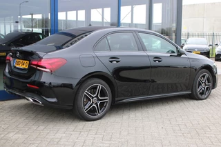 Mercedes-Benz A-Class 2022 - 250e AUT8 AMG Line NIGHT PAKKET SFEER WIDESCREEN CARPLAY image 3