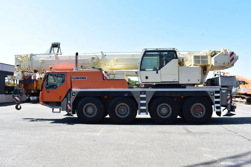 Liebherr 2006 - LTM 1070-4.1 image 1