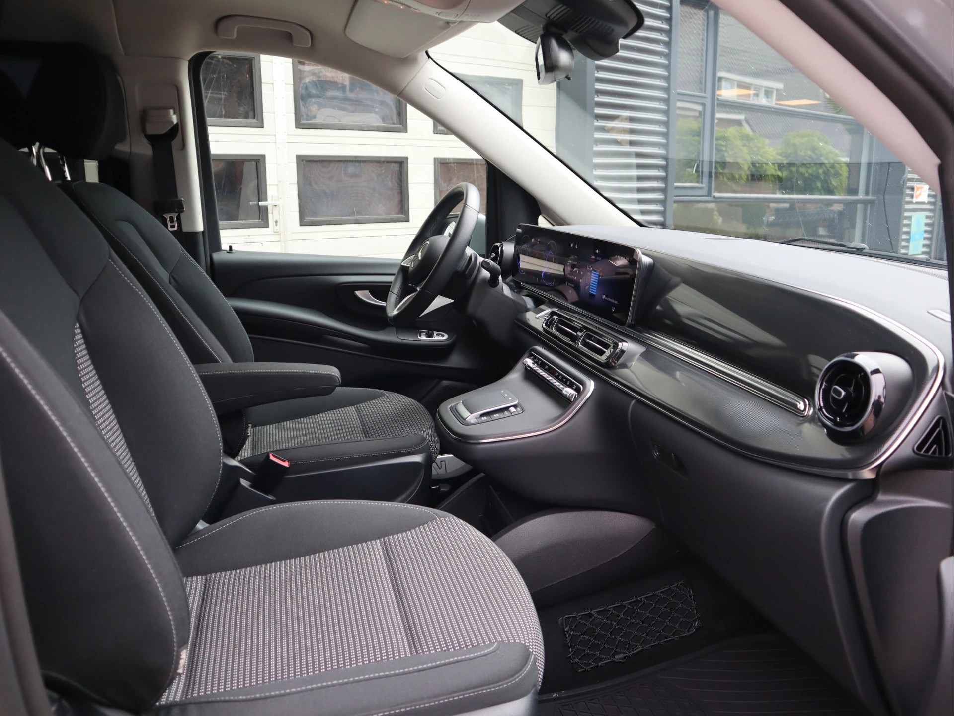 Mercedes-Benz EQV 2024 - 300 90 kWh L2 - 8 Persoons 2+3+3 - Facelift afbeelding 9