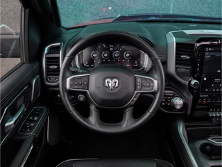 Dodge Ram 1500 2024 - 5.7L V8 4x4 Crew Cab Laramie Night immagine 30