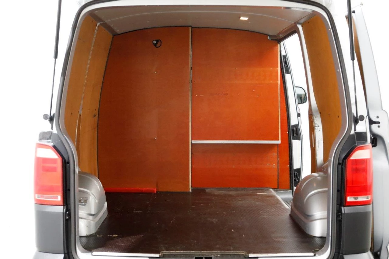 Volkswagen Transporter 2016 - T6 2.0 TDI 150pk Euro6 L1H1 Comfortline DSG-automaat Achterklep 11-2016 afbeelding 5