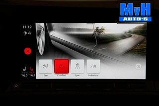 Volkswagen Golf 2020 - 1.5 eTSI R-Line|SPORTSTOEL|LUXE|LED| image 9