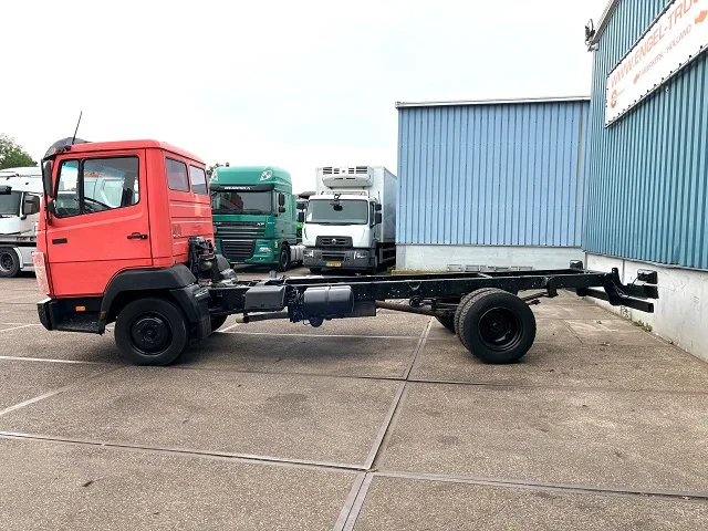 Mercedes-Benz LK 1991 - 814K 4x2 (6-CILINDER) FULL STEEL CHASSIS (MANUAL GEARBOX / FULL STEEL SUSPENSION / 6-CILINDER ENGINE) afbeelding 5
