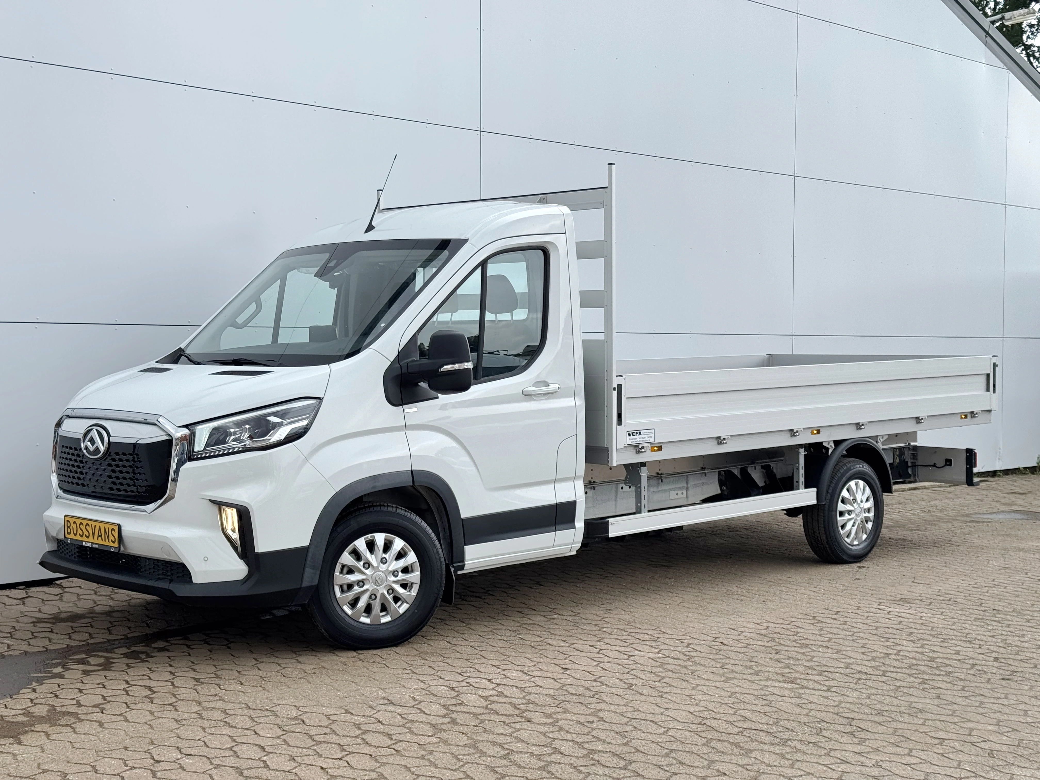 Maxus eDeliver9 2025 - 65kWh 204PK Nieuw! Open Laadbak 172km WLTP 100% Elektrisch Airco Adaptieve Cruise Carplay Pritische Pickup Open Box image 1