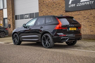 Volvo XC60 2024 - 2.0 T6 Plug-in hyb.AWD Ultra Dark, BTW, Pano, H&K image 4