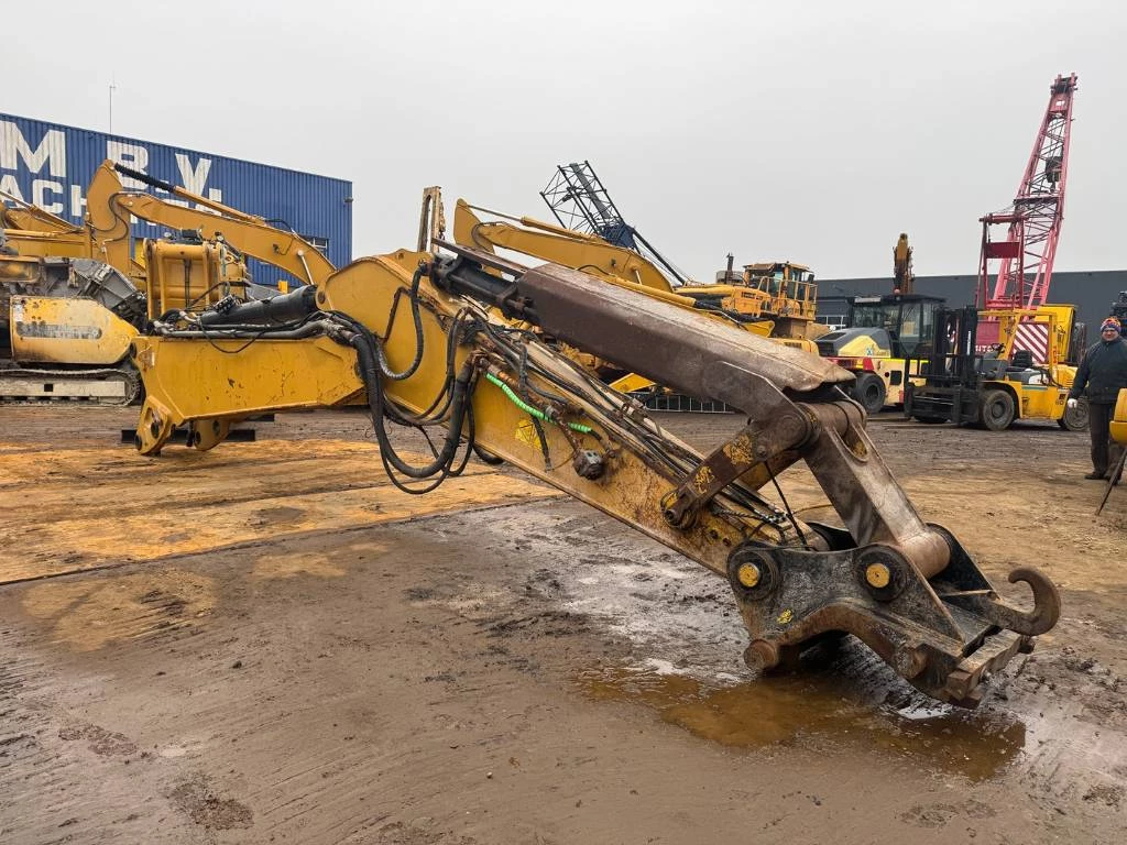 Cat 2015 - 352 FL UHD 30m boom incl normal boom obrázek 36