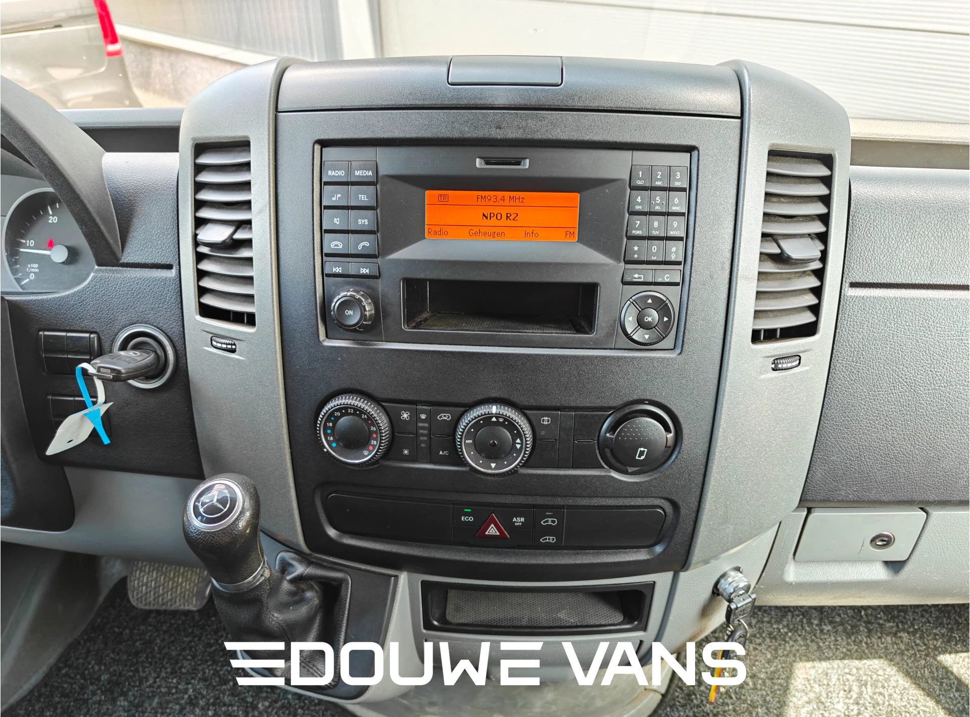 Mercedes-Benz Sprinter 2015 - 316 Automaat L2 H2 3500Trekgewicht Airco Bearlock obrázek 13