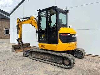 JCB 2018 - 48Z-1 - Hammer Lines / Quick Coupler image 3 thumbnail