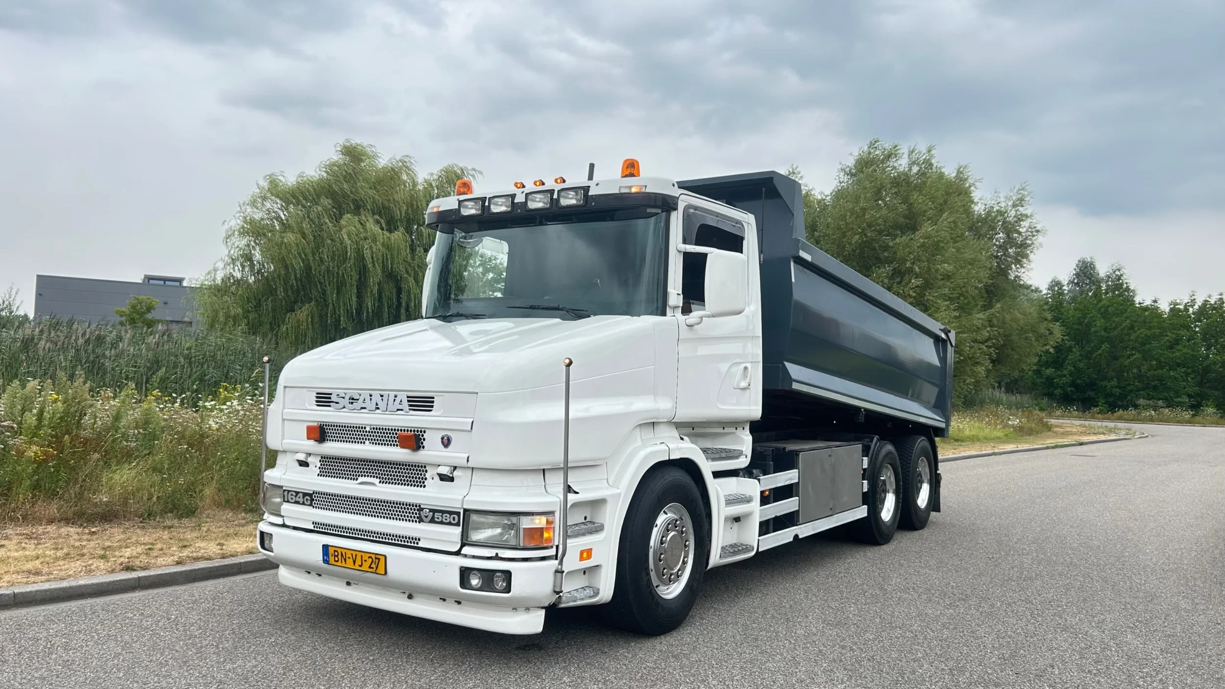 Scania T 2003 - T164-580 V8 Torpedo 164 580 | full air | kipper | manual | 6x4 afbeelding 1