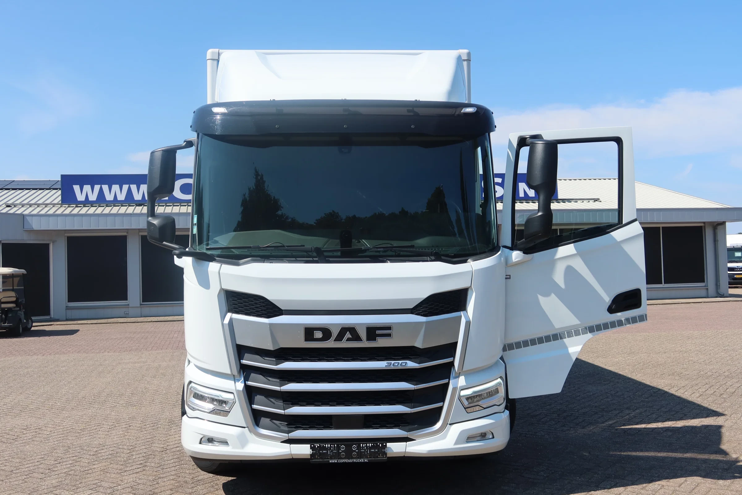 DAF XD 2024 - XD 300 Bak+Klep 2.000 kg obrázek 12