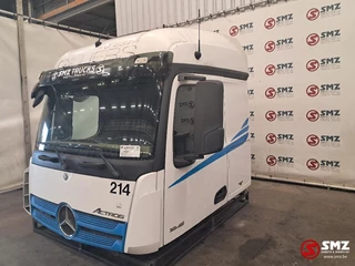 Mercedes-Benz Actros 2015 - Occ Cabine Mercedes MP4 $$$ DISCOUNT $$$ imagem 2