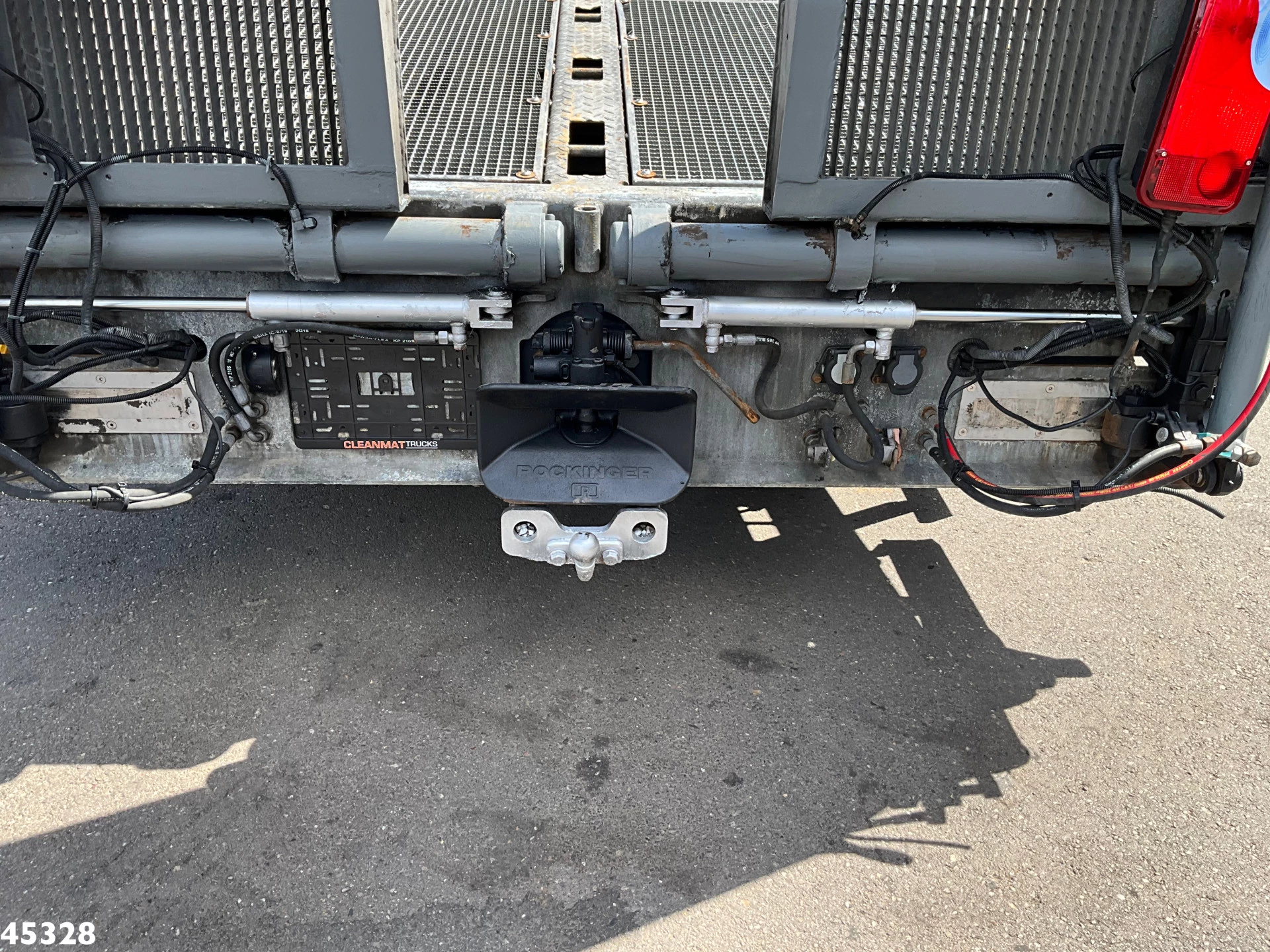 Scania P 2014 - 410 8x2 Euro 6 Retarder Autotransporter met hydraulische oprijrampen afbeelding 10