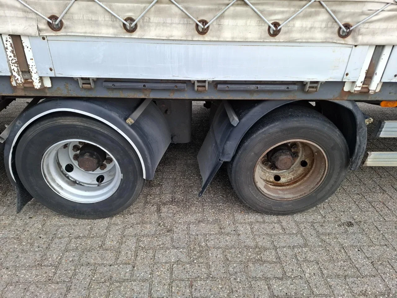 Renault T480 COMFORT 2017 - / DOUBLE TANK / TIR LINE / TUV:30-03-2026 / THROUGH LOADING SYSTEM / LWDS / AUTOMATIC / EURO-6 / 2017 obrázek 16