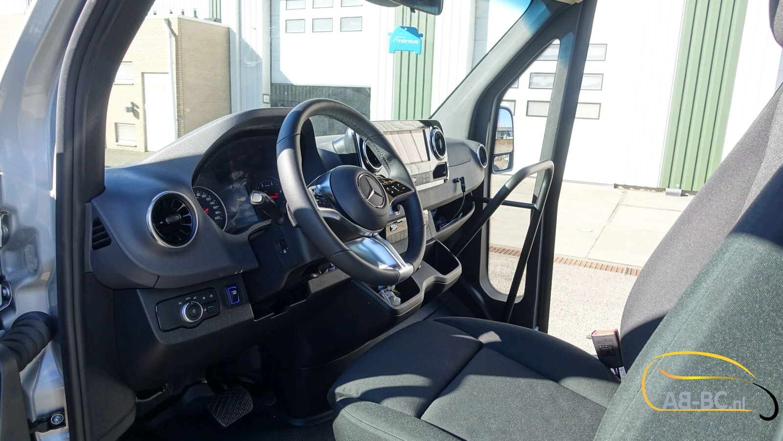 Mercedes-Benz Sprinter 2026 - NEW 519 CDI 24 Seats EURO 6 obrázek 34