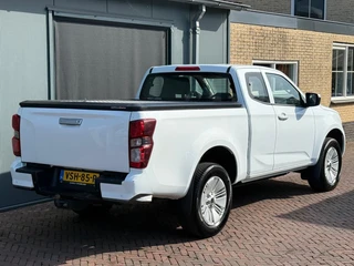 Isuzu D-Max 2022 - 1.9 Extended Cab LS 4WD 3500KG Trekgewicht Dealer Onderhouden 1e eigenaar afbeelding 2 miniatuur