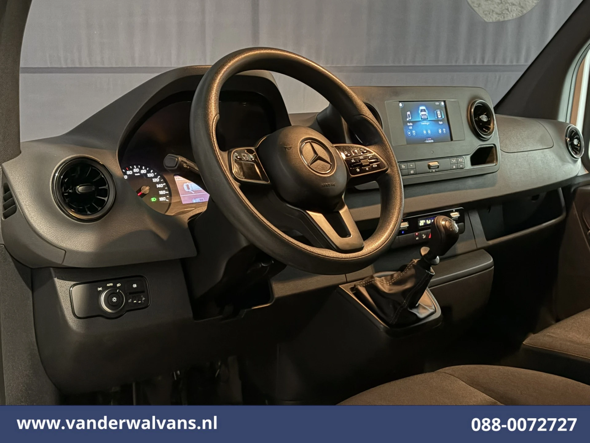 Mercedes-Benz Sprinter 2021 - 315 CDI 150pk L2H2 Euro6 Airco | Camera | Apple Carplay | Android Auto afbeelding 16