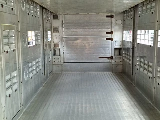 Finkl N/A 2008 - SAV35 - 3 deck Livestock - Water & Ventilation - Lifting Floors - Lifting roof image 15