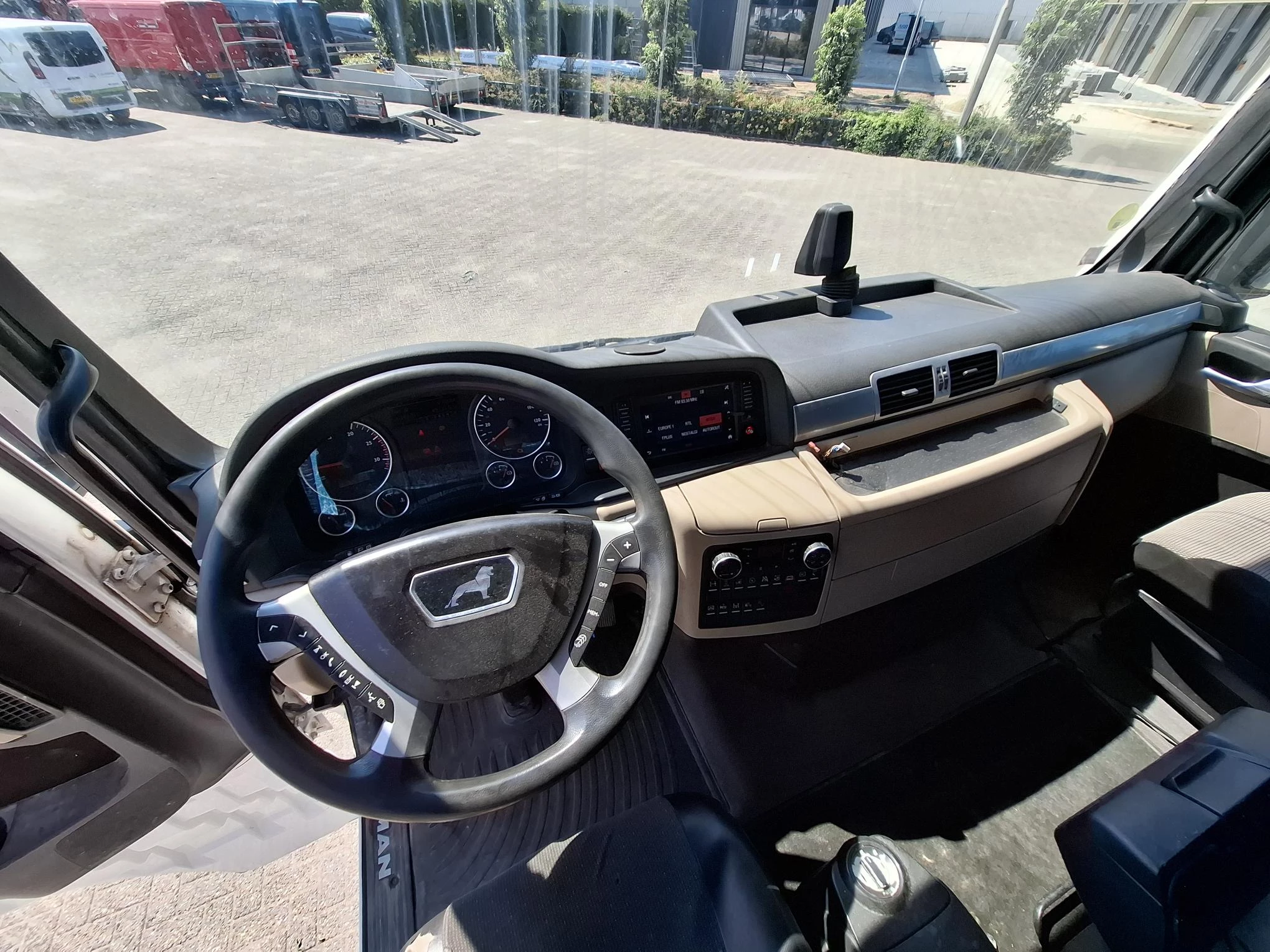 MAN TGX 2018 - 18.500 / INTARDER / HYDRAULICS / 725321 KM / PARK-AIRCO / ALCOA / FRIDGE / LWDS / AUTOMATIC / EURO-6 / 2018 immagine 13