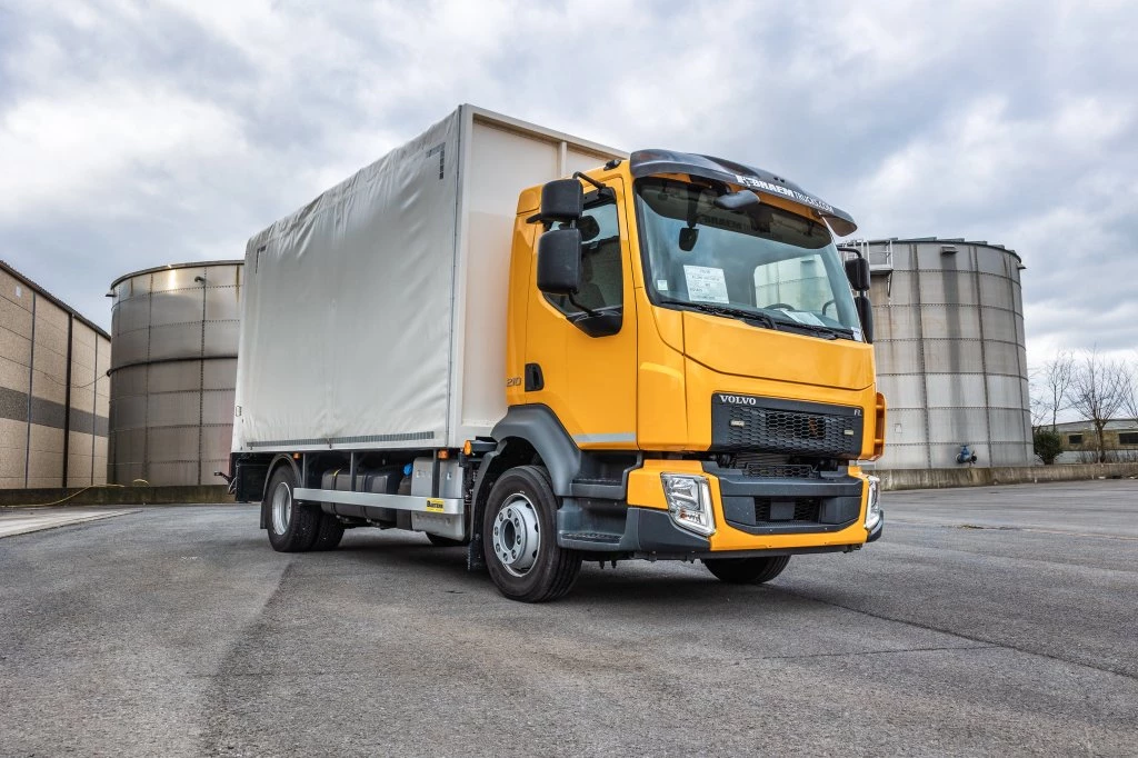 Volvo 2021 - FL 210+PK 7001 K - 6340 Km's Bild 7