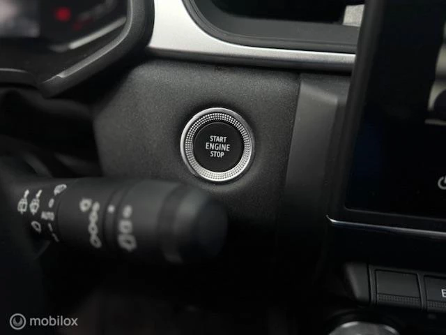 Renault Captur 2022 - 1.6 E-Tech Hybrid 145 Intens imagem 15