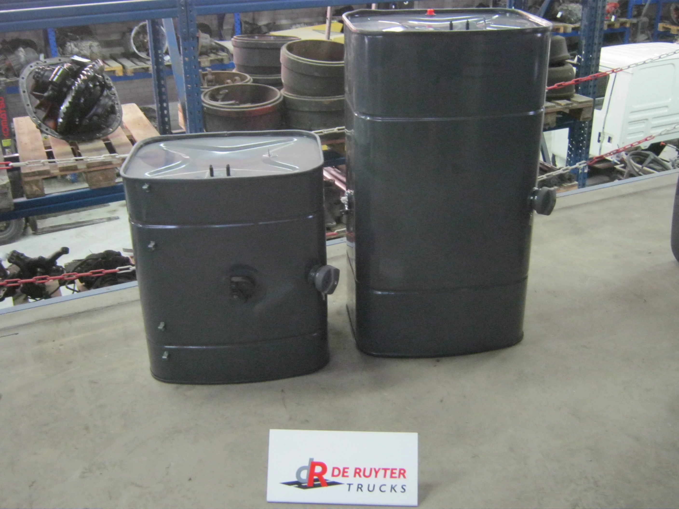 DAF - Brandstoftanks voor LF Bild 3