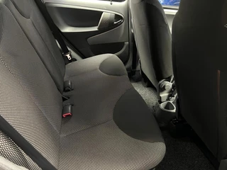 Toyota Aygo 2011 - 1.0-12V Comfort 2e Eigenaar - NAP - Navigatie - Airco image 23
